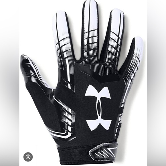 Under Armour Other - Under Armour Youth XS Grip Gloves